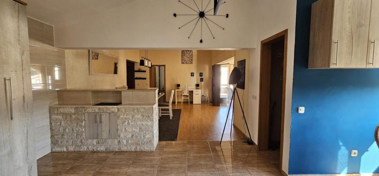 Apartment Anisa Vir