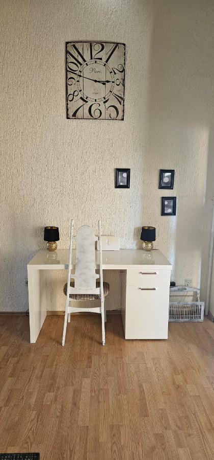 Apartment Anisa Vir