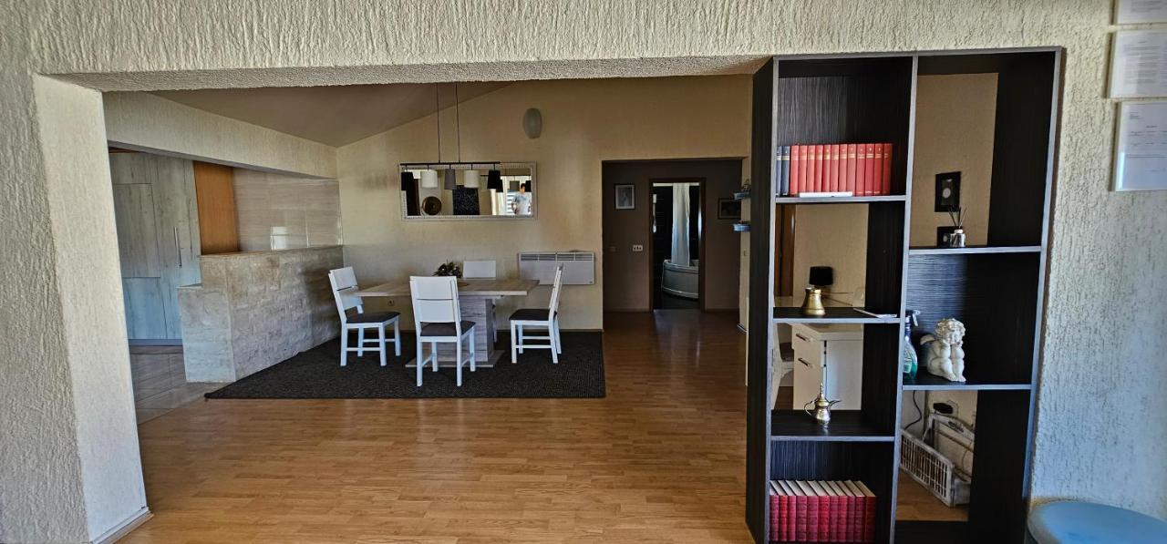 Apartment Anisa *